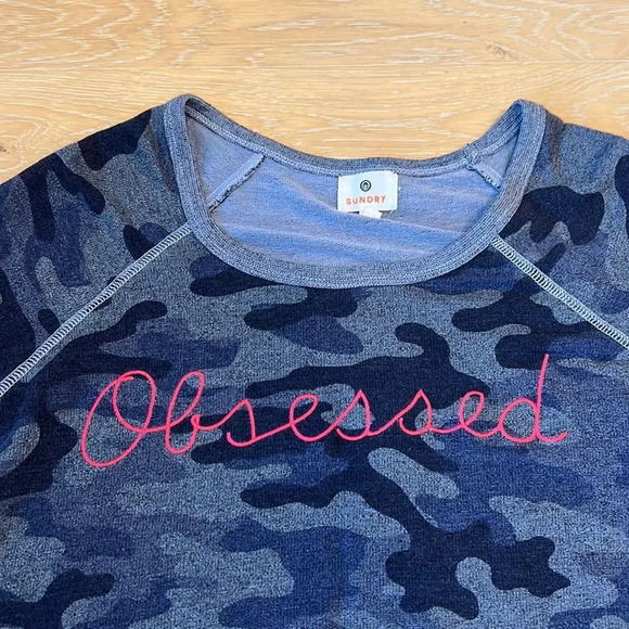 Sundry Obsessed Pullover Crewneck Sweatshirt Blue Camo Embroidered Sweater Top - Picture 5 of 12